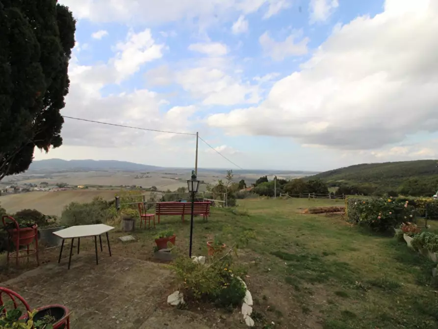 Immagine 15 di Casa colonica in vendita  a Santa Luce