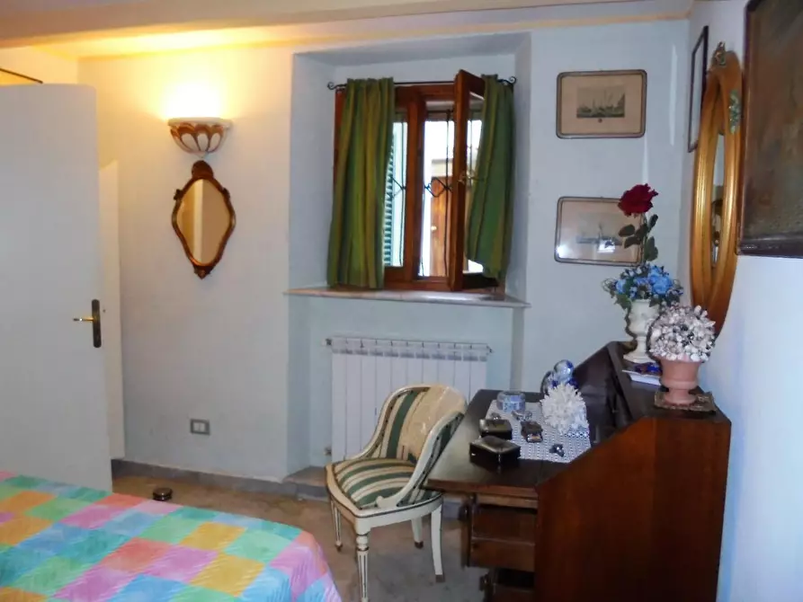 Immagine 18 di Appartamento in vendita  a Massa