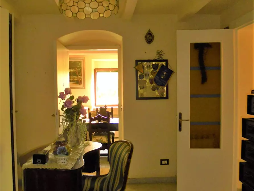 Immagine 15 di Appartamento in vendita  a Massa