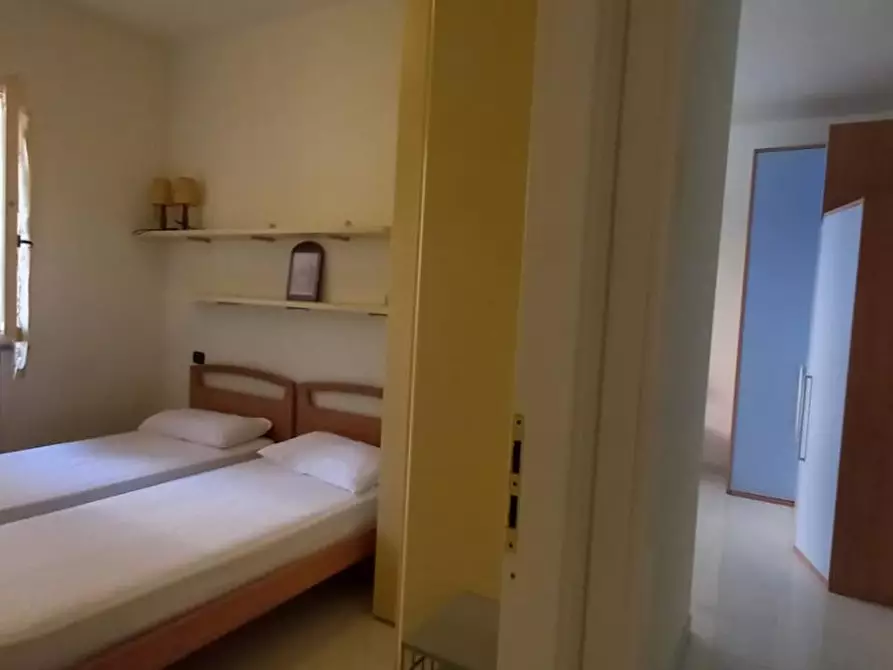 Immagine 8 di Appartamento in affitto  a Camaiore