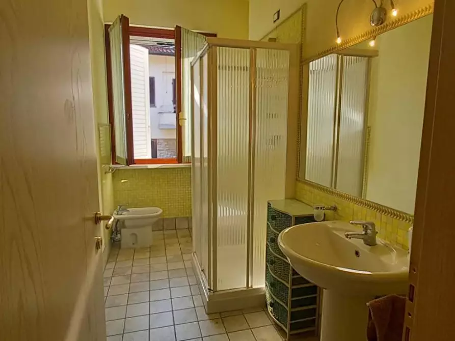 Immagine 10 di Casa indipendente in vendita  a Camaiore