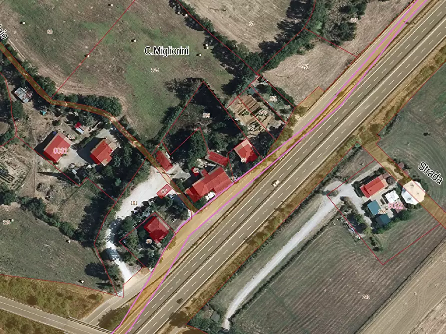 Immagine 4 di Palazzo in vendita  a Campagnatico