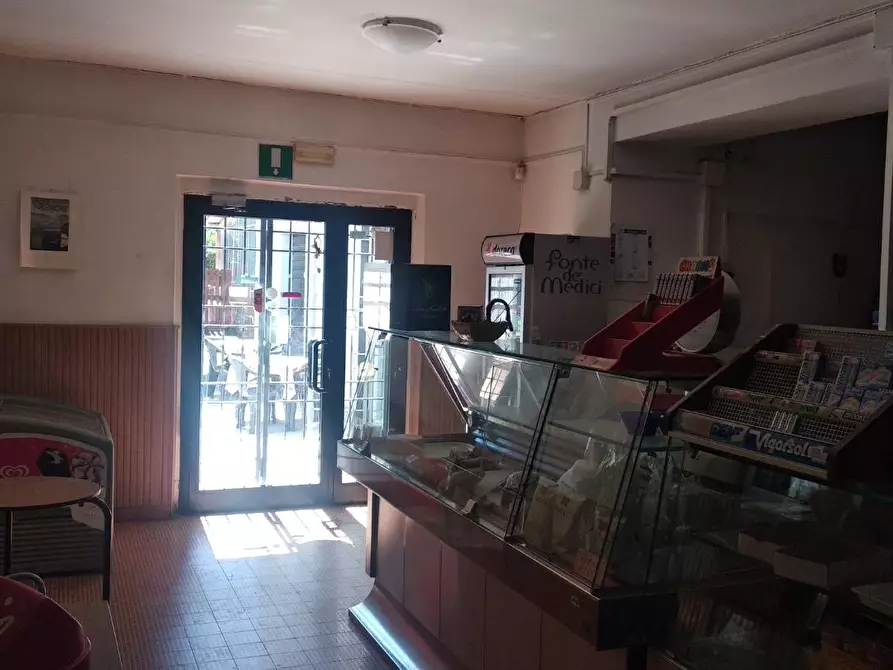 Immagine 18 di Palazzo in vendita  a Campagnatico