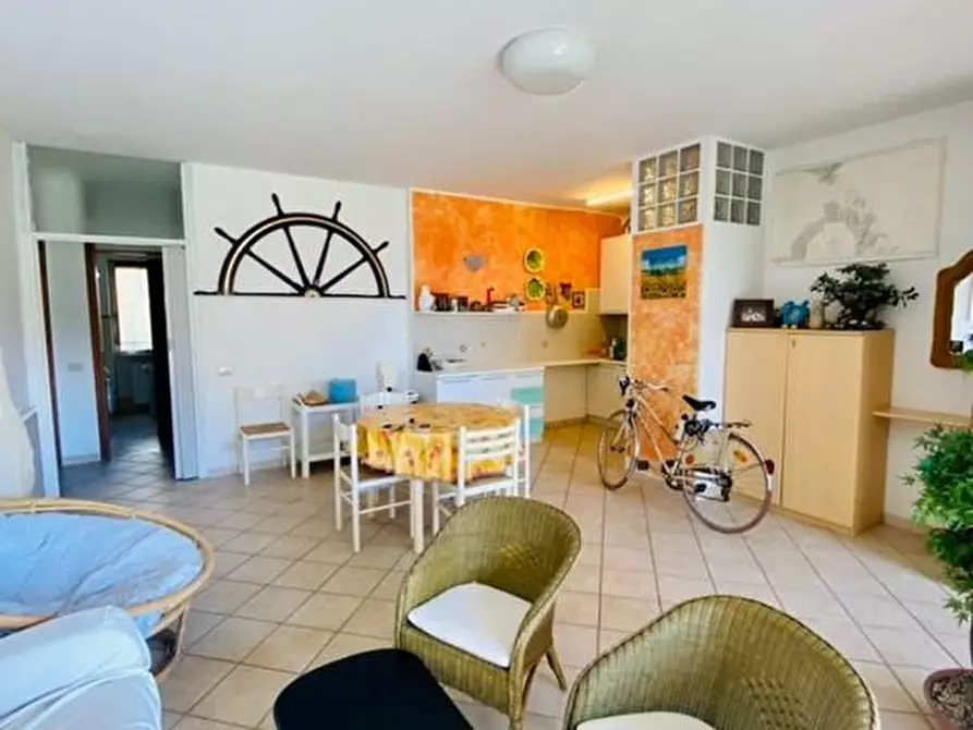 Immagine 7 di Appartamento in vendita  a Massa