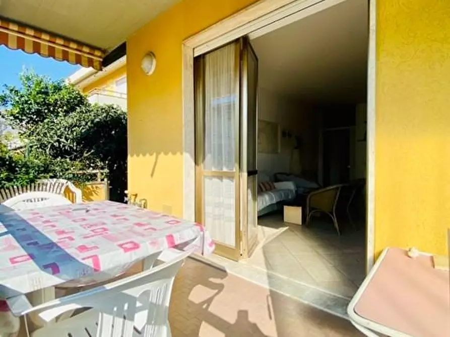 Immagine 5 di Appartamento in vendita  a Massa