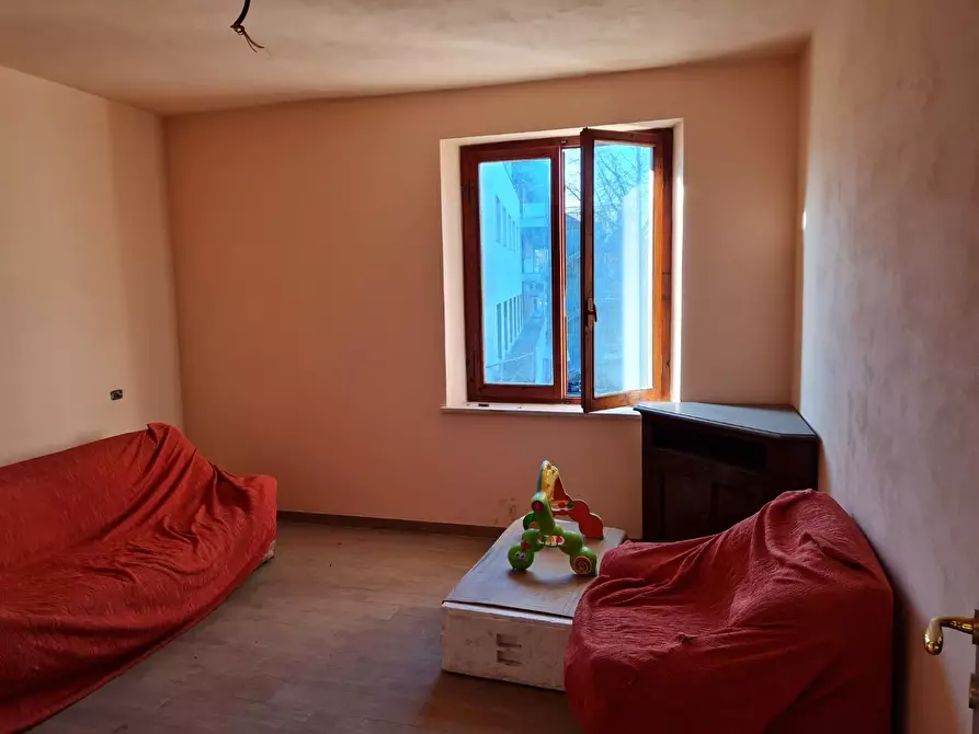 Immagine 10 di Porzione di casa in vendita  a Poggibonsi