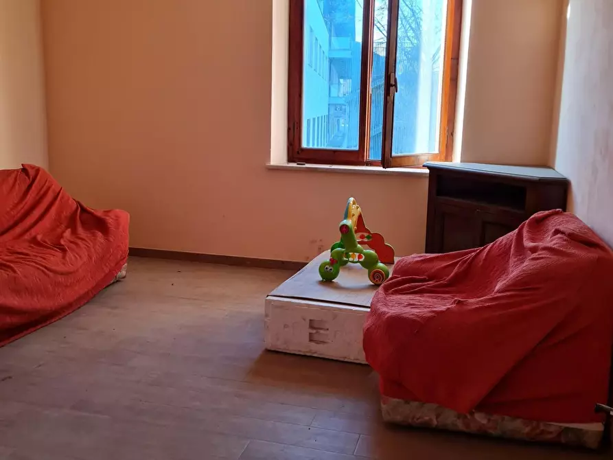 Immagine 11 di Porzione di casa in vendita  a Poggibonsi