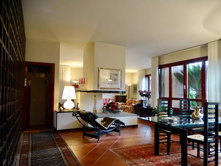 Immagine 2 di Villa in vendita  a Santa Croce Sull'arno