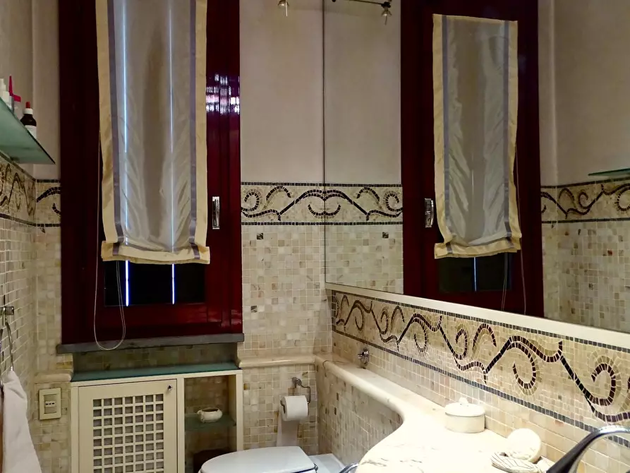 Immagine 38 di Villa in vendita  a Santa Croce Sull'arno