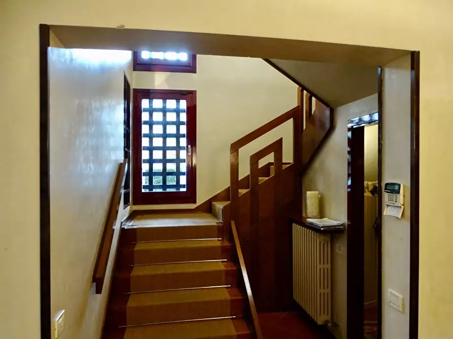 Immagine 15 di Villa in vendita  a Santa Croce Sull'arno