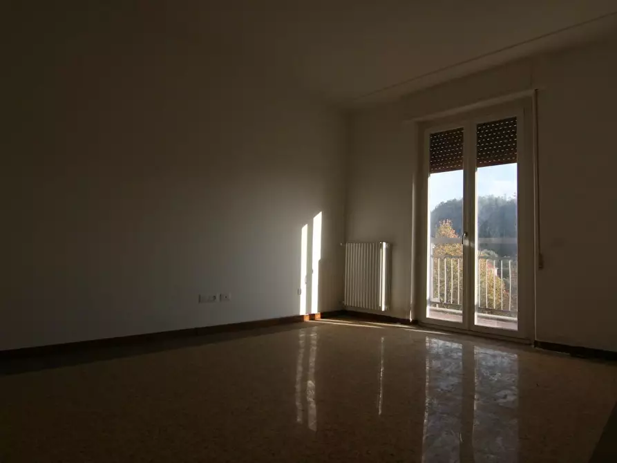 Immagine 7 di Mansarda in vendita  a Carrara