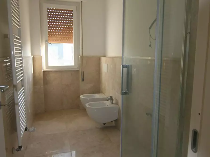 Immagine 3 di Mansarda in vendita  a Carrara