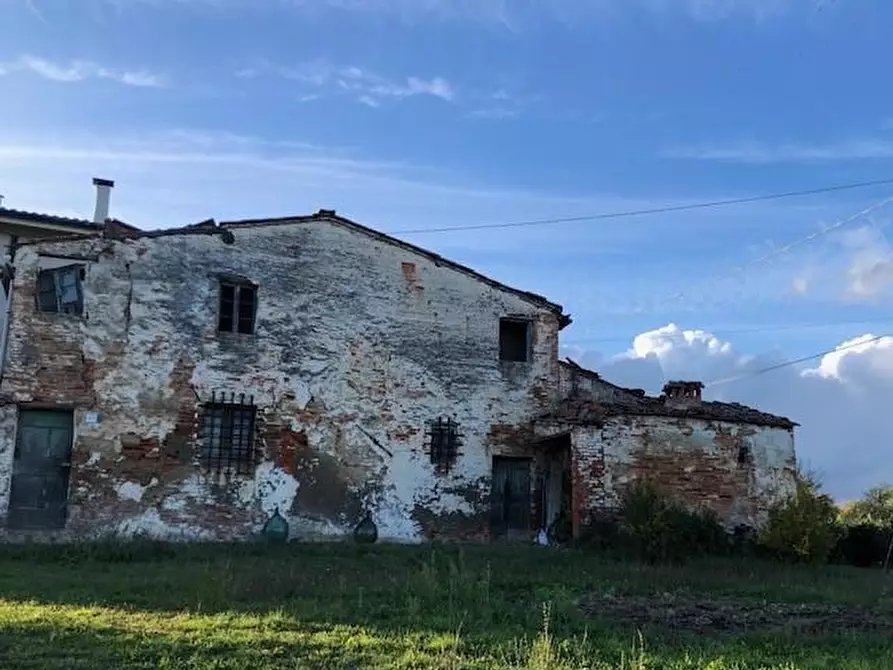 Immagine 1 di Casa colonica in vendita  a Fucecchio