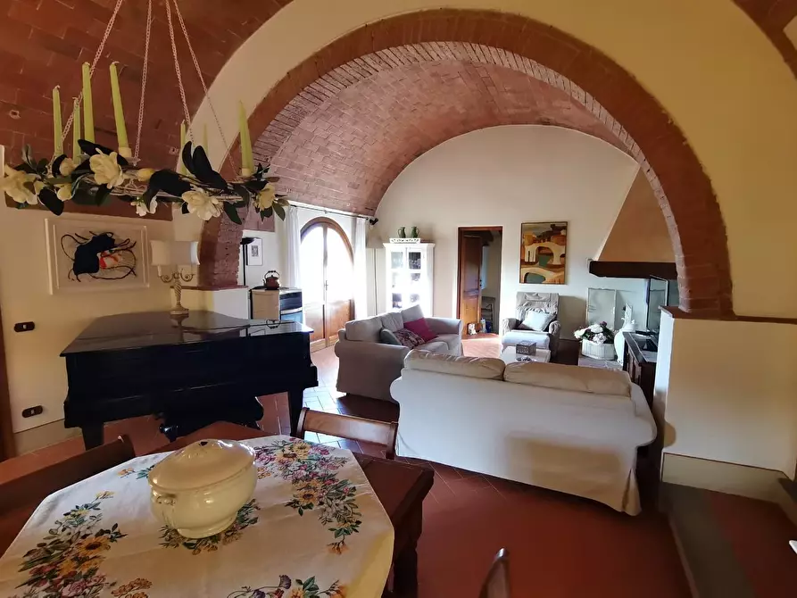 Immagine 16 di Rustico / casale in vendita  a Palaia