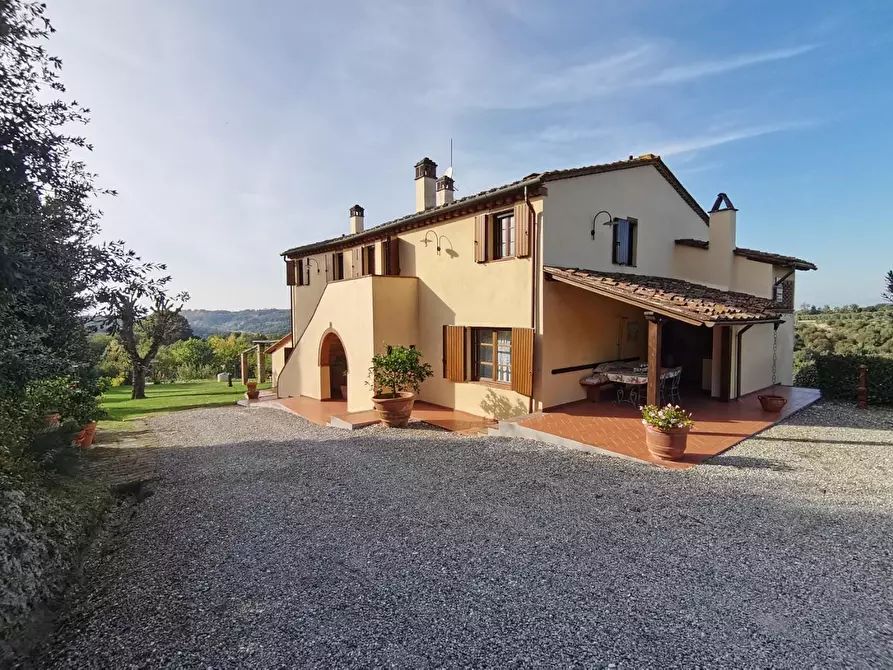 Immagine 9 di Rustico / casale in vendita  a Palaia