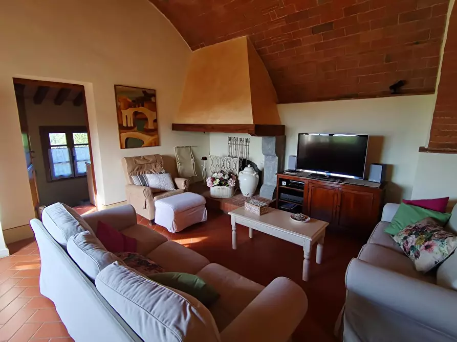 Immagine 25 di Rustico / casale in vendita  a Palaia