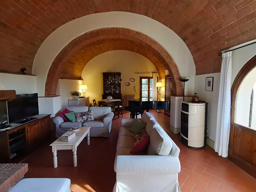 Immagine 14 di Rustico / casale in vendita  a Palaia