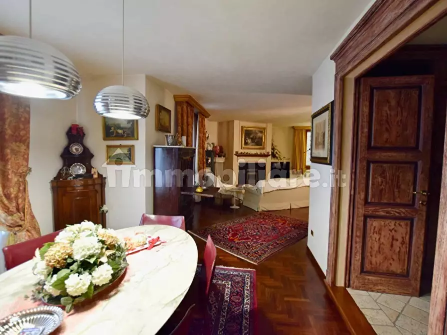 Immagine 23 di Villa in vendita  a Pontedera