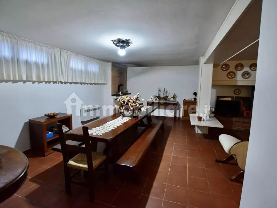 Immagine 38 di Villa in vendita  a Pontedera