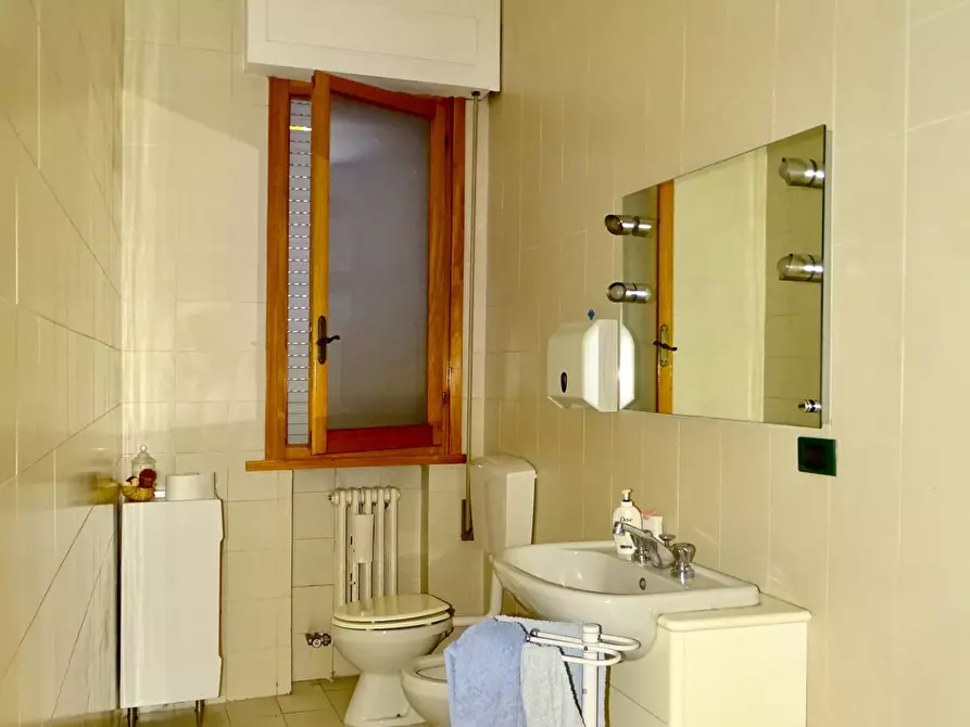 Immagine 14 di Ufficio in vendita  a Santa Croce Sull'arno