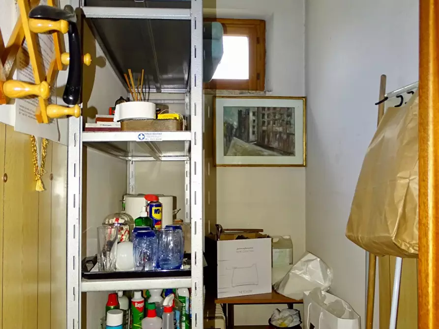 Immagine 15 di Ufficio in vendita  a Santa Croce Sull'arno