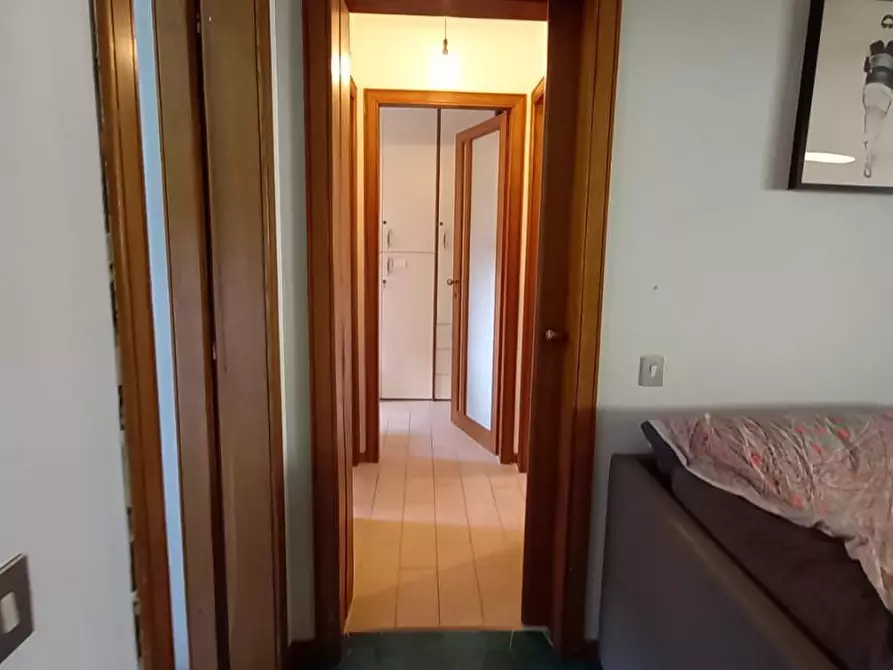 Immagine 8 di Appartamento in vendita  a Camaiore