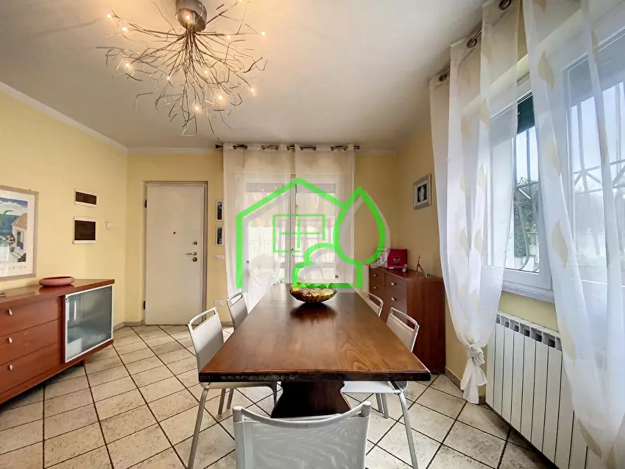 Immagine 6 di Villetta a schiera in vendita  a Viareggio