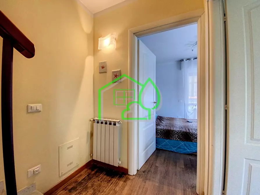 Immagine 15 di Villetta a schiera in vendita  a Viareggio