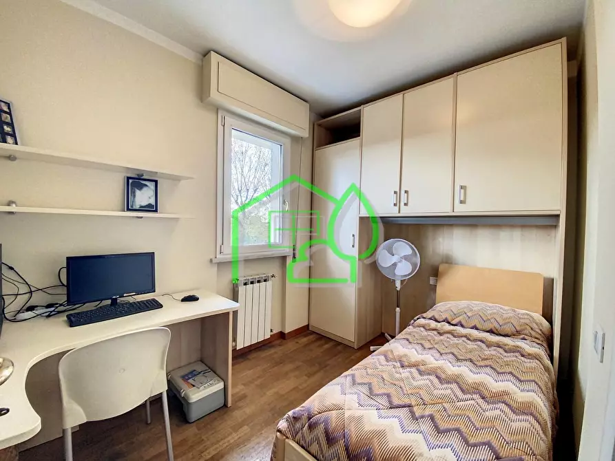 Immagine 23 di Villetta a schiera in vendita  a Viareggio