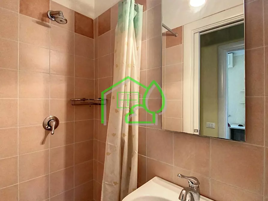 Immagine 30 di Villetta a schiera in vendita  a Viareggio