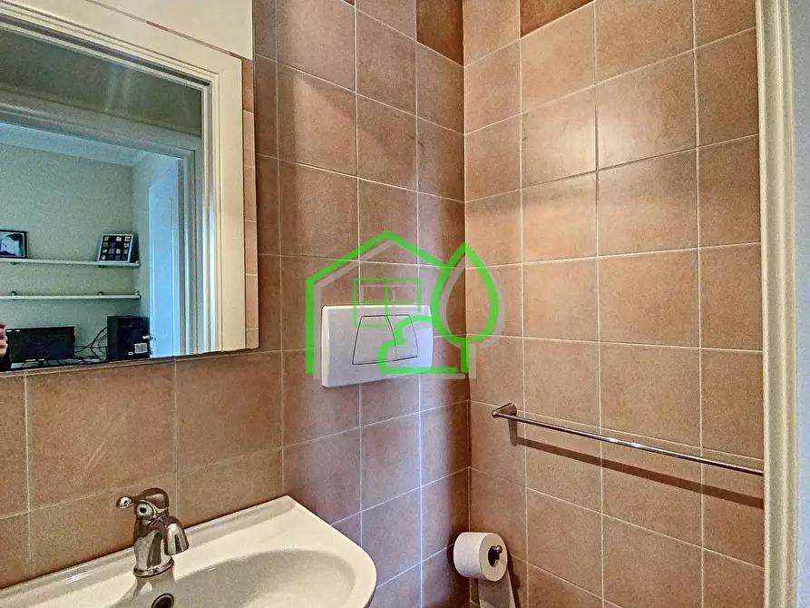 Immagine 29 di Villetta a schiera in vendita  a Viareggio