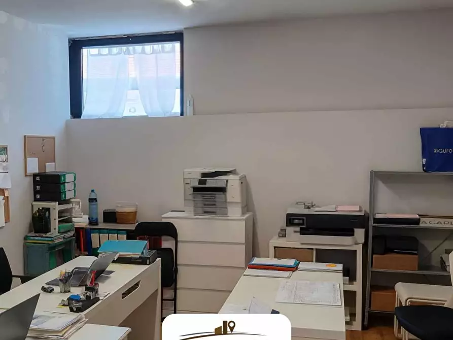 Immagine 2 di Laboratorio in affitto  a Vicopisano