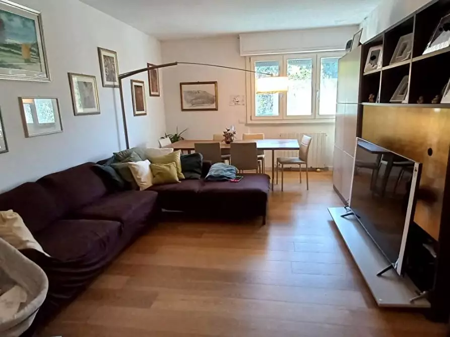 Immagine 3 di Appartamento in vendita  a Carrara