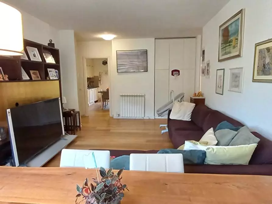 Immagine 4 di Appartamento in vendita  a Carrara