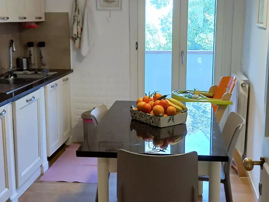 Immagine 5 di Appartamento in vendita  a Carrara