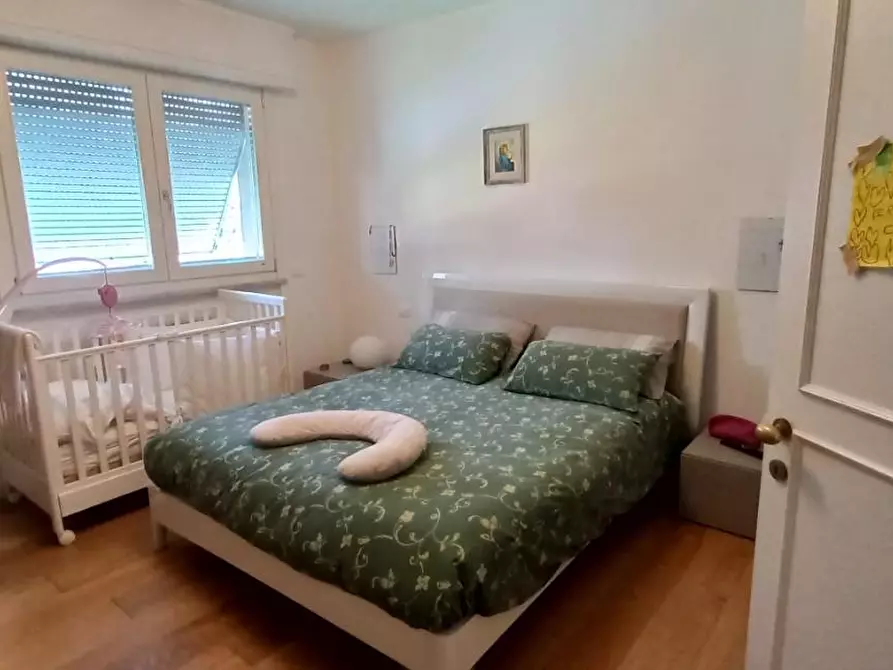 Immagine 7 di Appartamento in vendita  a Carrara