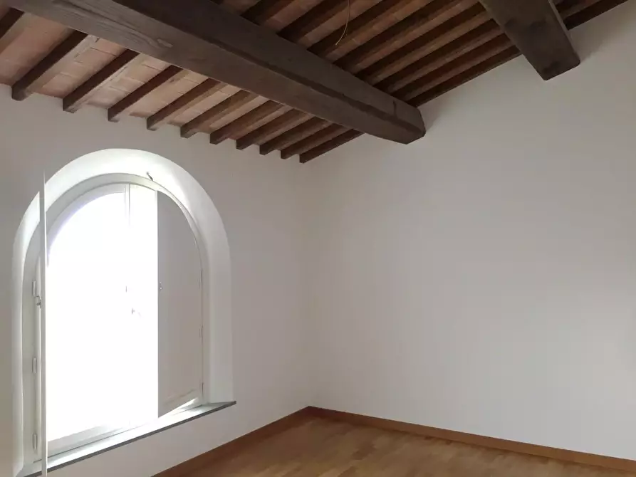 Immagine 12 di Villetta a schiera in vendita  a Calcinaia