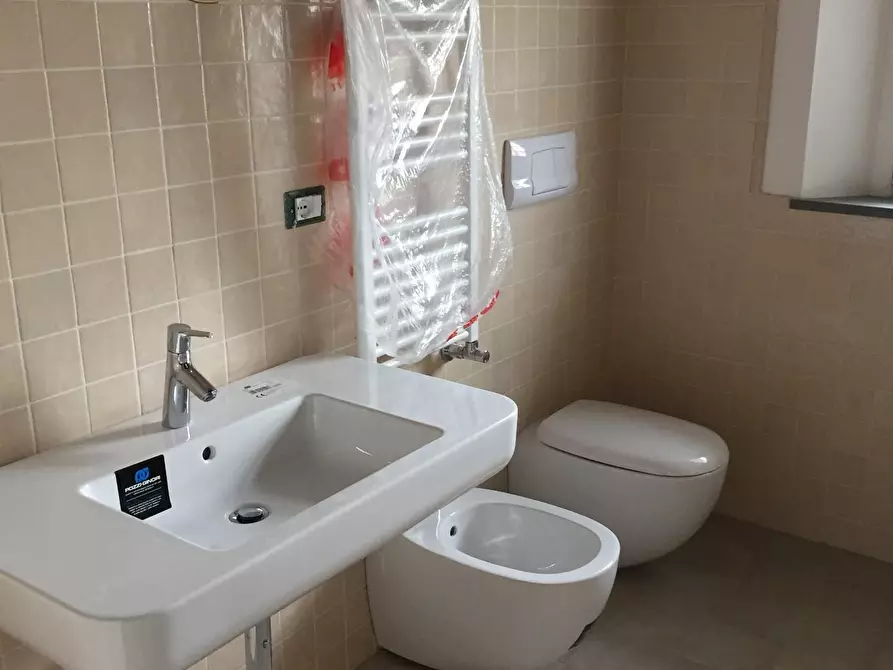 Immagine 22 di Villetta a schiera in vendita  a Calcinaia