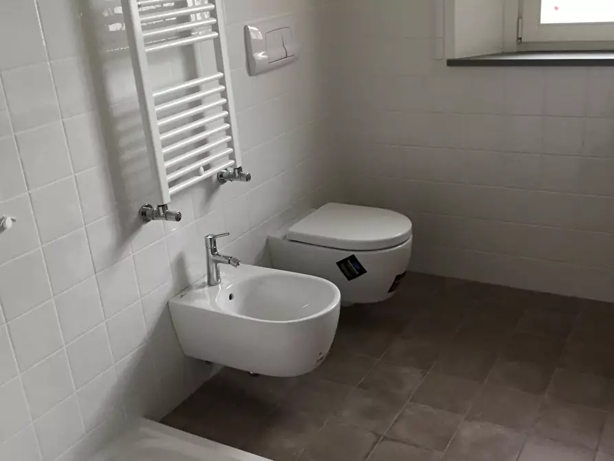 Immagine 15 di Villetta a schiera in vendita  a Calcinaia