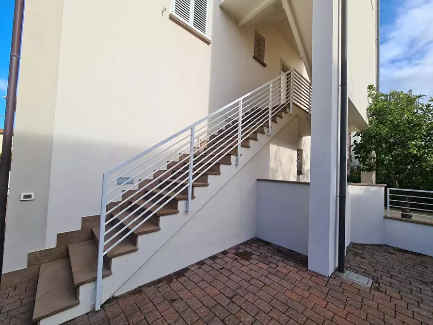 Immagine 5 di Appartamento in vendita  a Rosignano Marittimo