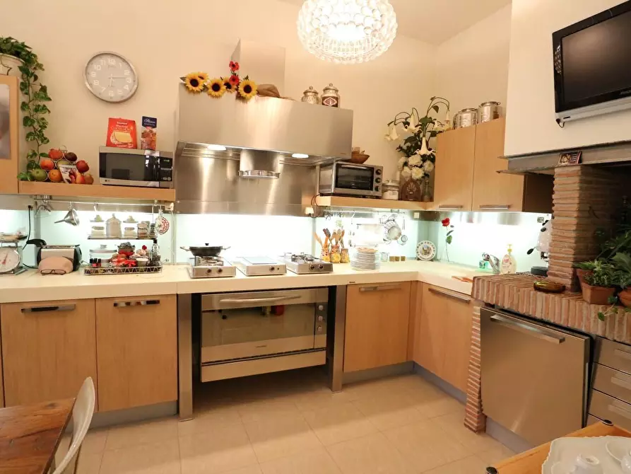 Immagine 9 di Casa indipendente in vendita  a Pontedera