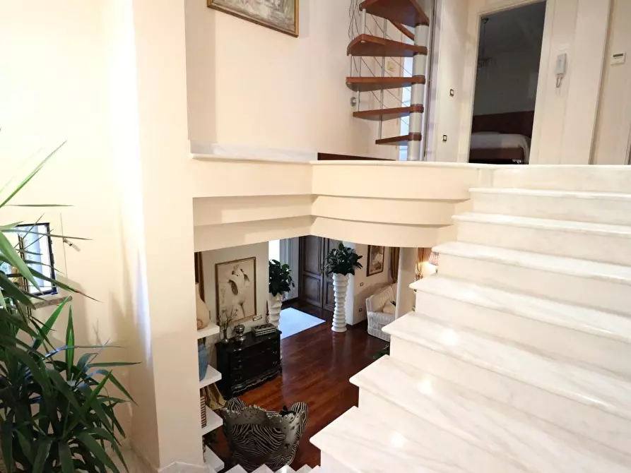 Immagine 11 di Casa indipendente in vendita  a Pontedera