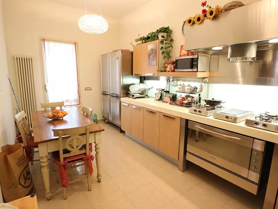 Immagine 7 di Casa indipendente in vendita  a Pontedera