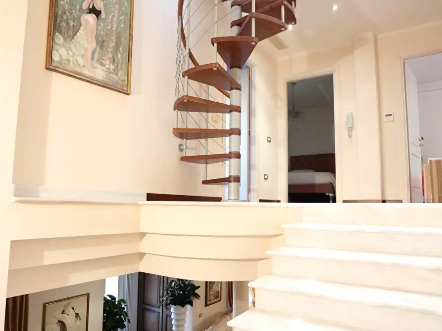 Immagine 12 di Casa indipendente in vendita  a Pontedera