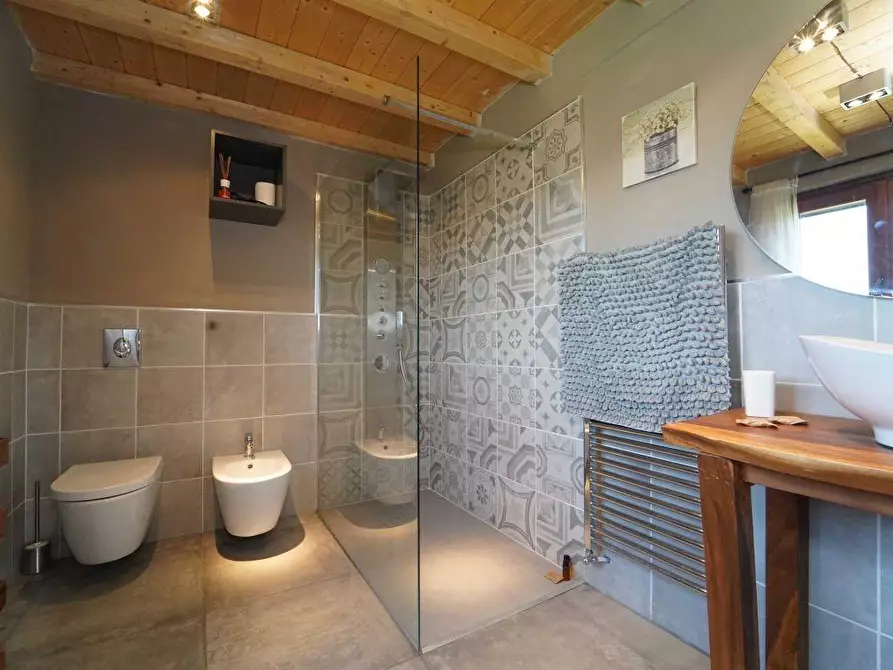 Immagine 30 di Villa in vendita  a Aulla