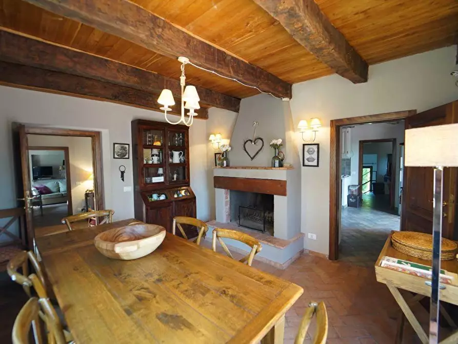 Immagine 14 di Villa in vendita  a Aulla