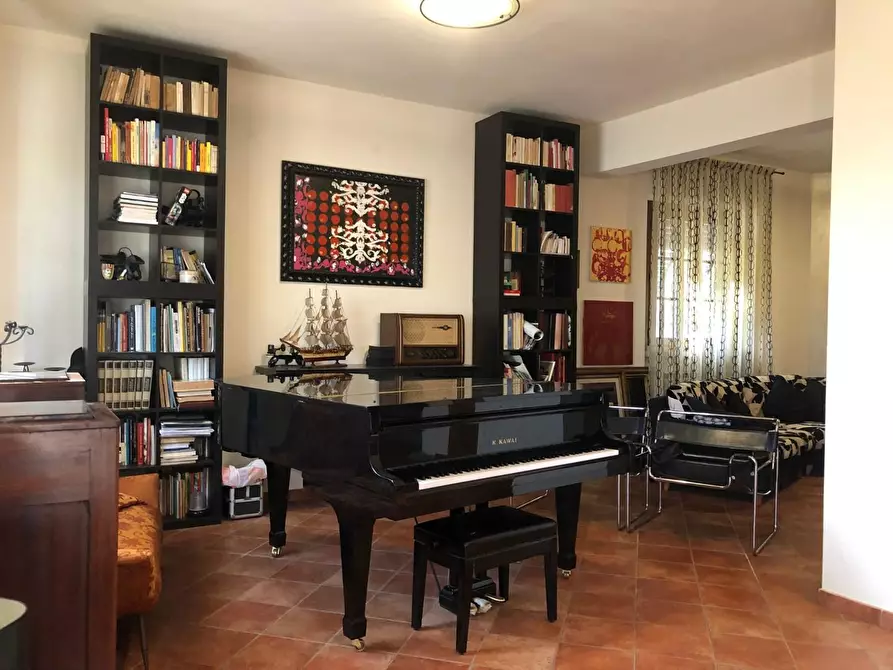 Immagine 3 di Villa in vendita  a Empoli