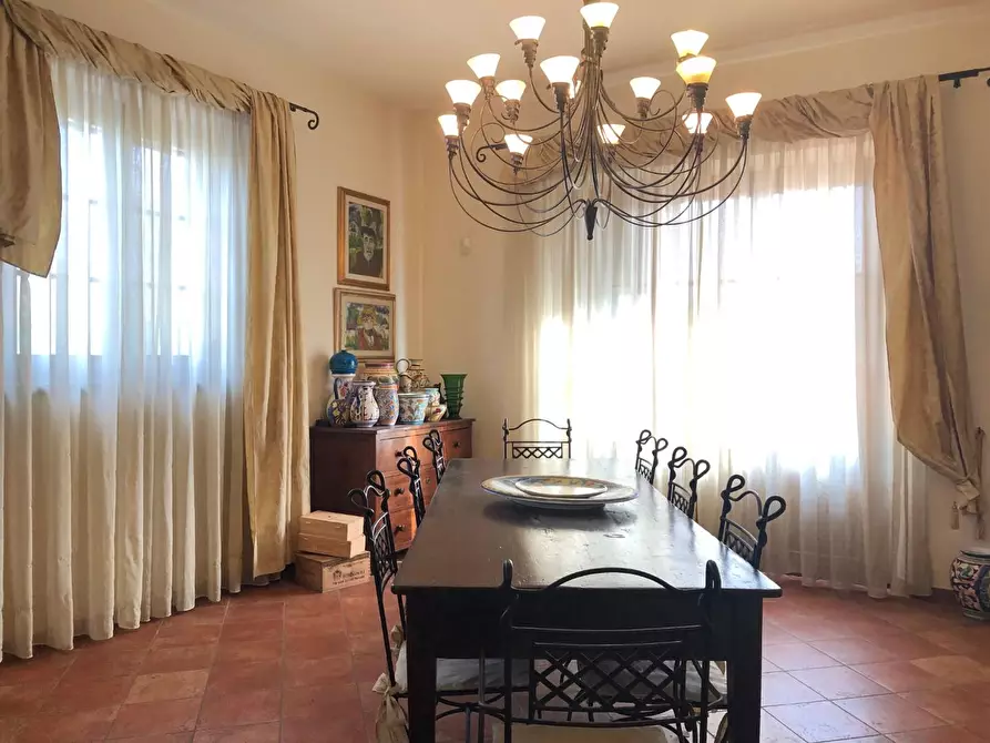 Immagine 12 di Villa in vendita  a Empoli