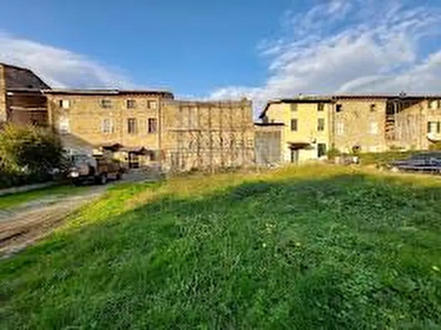 Immagine 2 di Rustico / casale in vendita  a Capannori