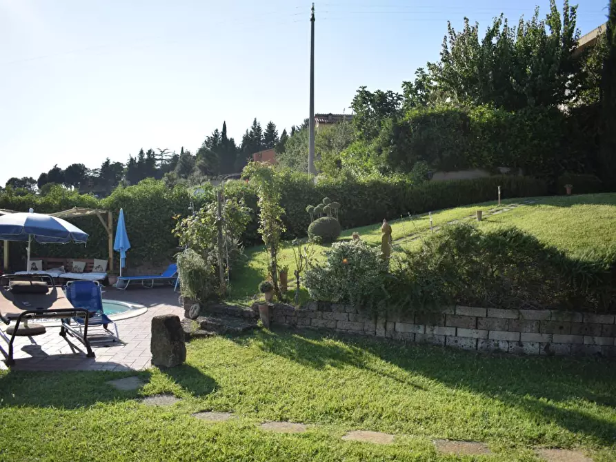 Immagine 2 di Porzione di casa in vendita  a Casole D'elsa